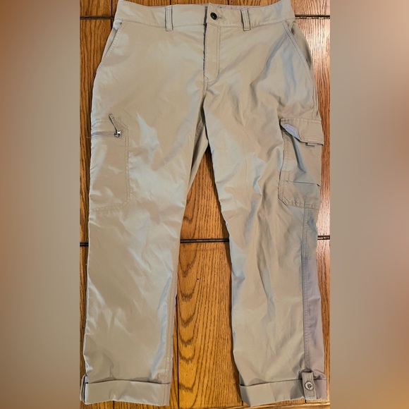 EUC The North Face 2 Tone Tan Cargo pants, size 6L, cropped cuff length - Picture 1 of 9